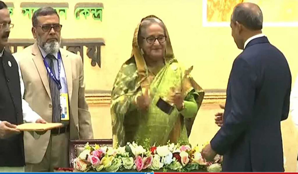 পাট খাতে অবদান রাখায় পুরস্কার পেলেন ১১ ব্যক্তি ও প্রতিষ্ঠান