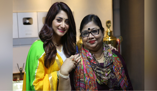 চিত্রনায়িকা পূজা চেরির মা আর নেই