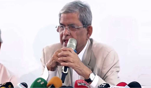 ফেসবুকে মনের কথা লিখলেও তুলে নিয়ে যায় : মির্জা ফখরুল