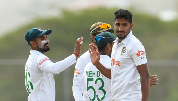 সিলেটের মাঠে খালেদের তোপে বিপদে শ্রীলঙ্কা