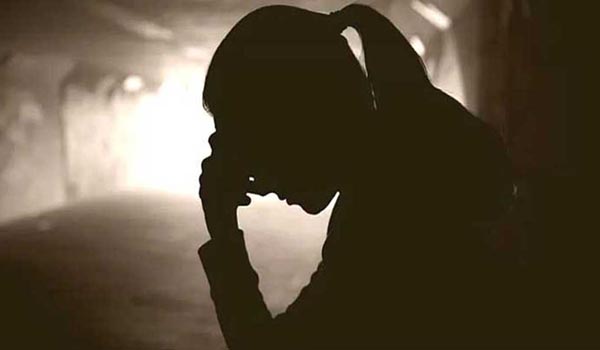 ‘এক মাসে ৫৩ নারীর আত্মহত্যা’
