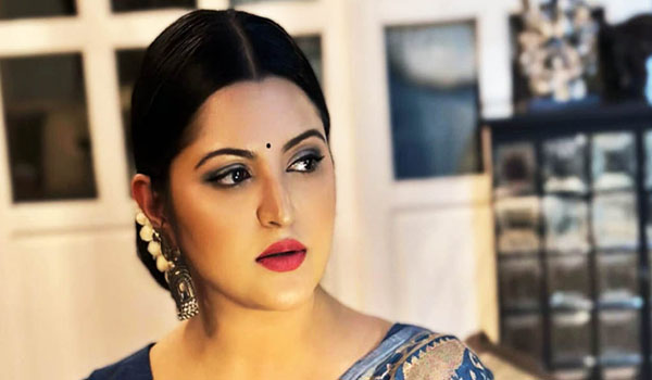 ফেঁসে যাচ্ছেন পরীমণি, হত্যাচেষ্টার অভিযোগে