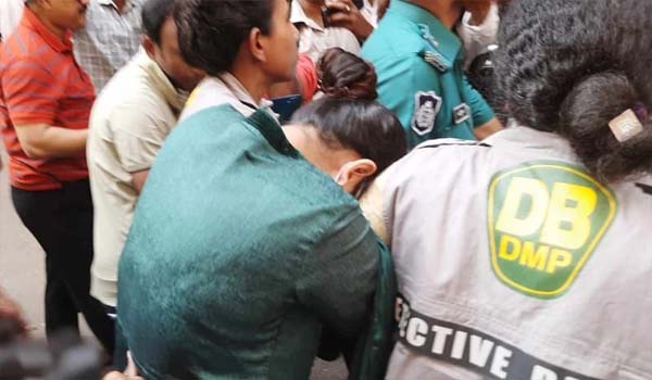 কাঠগড়ায় অঝোরে কাঁদলেন শিলাস্তি
