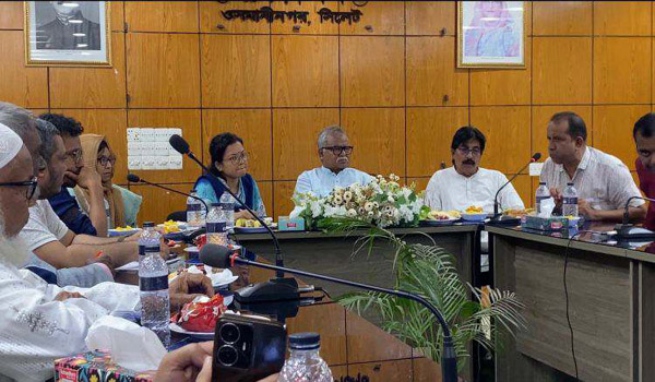 সরকারের গণবিরোধী নীতির কারণে বিদ্যুৎ-পানির দাম বেড়েছে: রিজভী