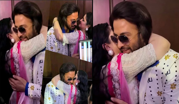মঞ্চের পেছনে শাকিবকে জাপটে ধরলেন পরী