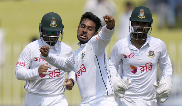 পাকিস্তানের বিপক্ষে ১০ উইকেটের ঐতিহাসিক জয় বাংলাদেশের