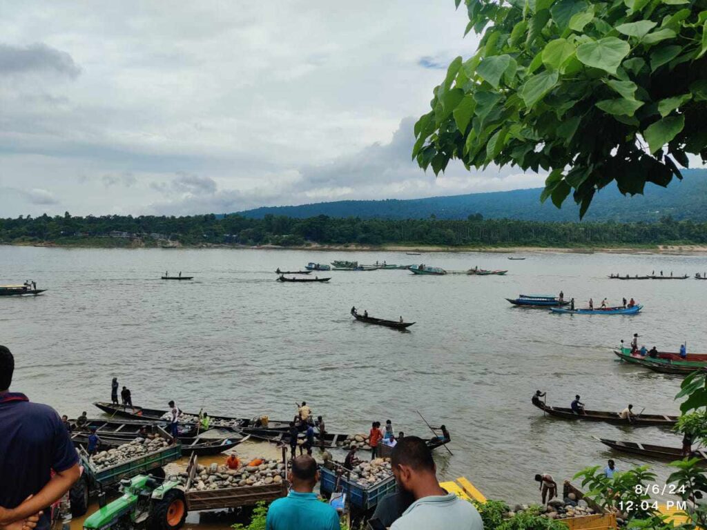 চাকরি দিচ্ছে বসুন্ধরা গ্রুপ