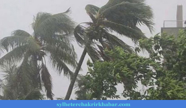 ৩ অঞ্চলে ঝড়-বৃষ্টি, হুঁশিয়ারি সংকেত