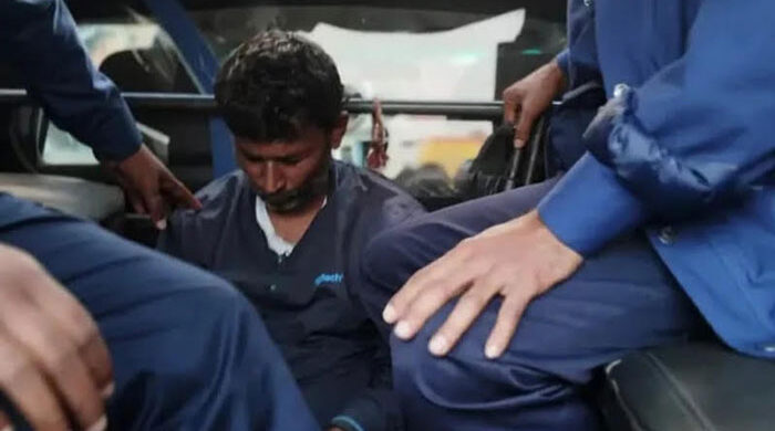ধারের ৫শ’ টাকা চাইতে গেলে বন্ধুকে কুপিয়ে হত্যা