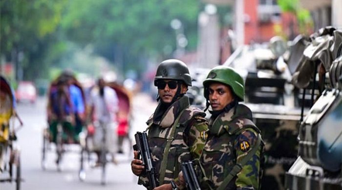 দেশপ্রেমিক সেনাবাহিনীকে বিতর্কিত না করার আহবান