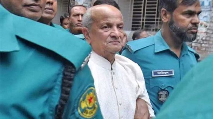 আদালতে দাঁড়িয়ে আওয়ামী লীগ ছাড়ার ঘোষণা দিলেন কামাল মজুমদার