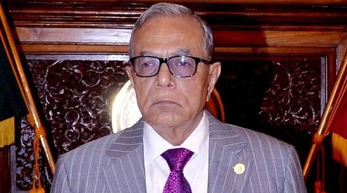 আবদুল হামিদের দেশত্যাগ, ৩ পুলিশ সদস্যের বিরুদ্ধে ব্যবস্থা