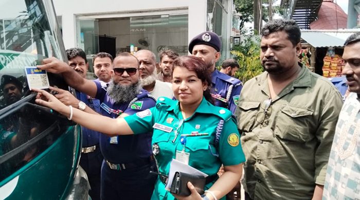 গ্রাহকদের নিরাপত্তা নিশ্চিতে চালু হয়েছে হাইওয়ে পুলিশের Hello HP অ্যাপ