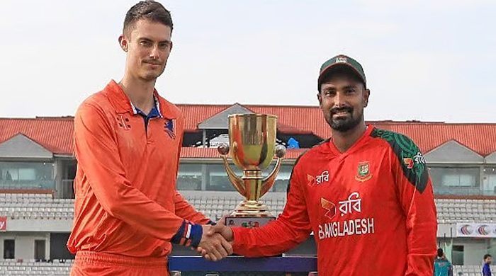 টস জিতে ফিল্ডিংয়ে বাংলাদেশ