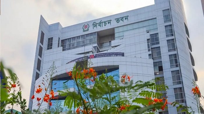 ২৯ নির্বাচন কর্মকর্তার চাকরি স্থায়ী করল ইসি