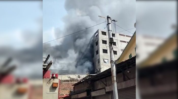 মিরপুরে কেমিক্যাল গোডাউনে আগুন, নিয়ন্ত্রণে ৫ ইউনিট