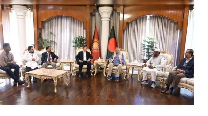 অভ্যুত্থান ‘নস্যাৎচেষ্টার’ বিরুদ্ধে ঐক্যবদ্ধ রাজনৈতিক দলগুলো