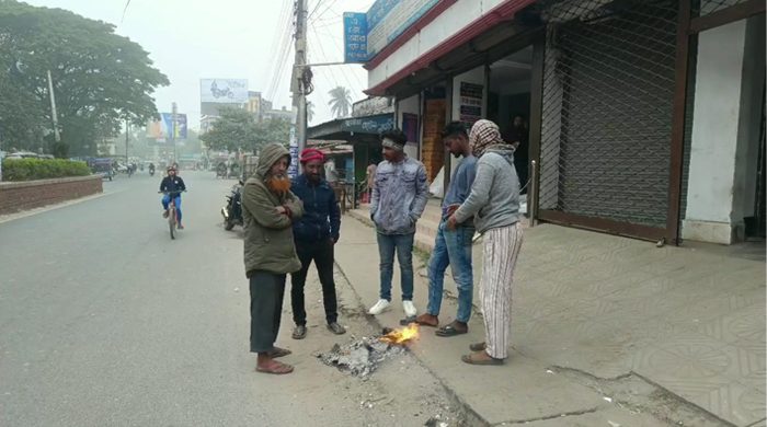 কনকটে ঠাণ্ডায় কাবু মেহেরপুর