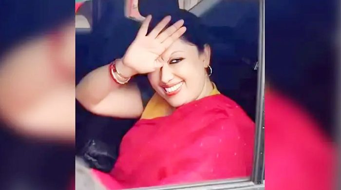 স্বতন্ত্র প্রার্থী হওয়ার পথে রুমিন ফারহানা