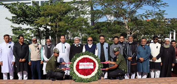 শহিদ বুদ্ধিজীবী দিবসের আলোচনা অনুষ্ঠানে সিকৃবি ভিসি অসাম্প্রদায়িক, মুক্তিযুদ্ধের চেতনায় সমৃদ্ধ, বৈষম্যহীন ও সুখী নতুন বাংলাদেশ নির্মাণই আমাদের লক্ষ্য