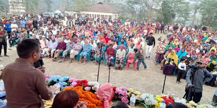 ধানের শীষে ভোট দিতে একাট্রা লাক্কাতুরা চা শ্রমিকরা