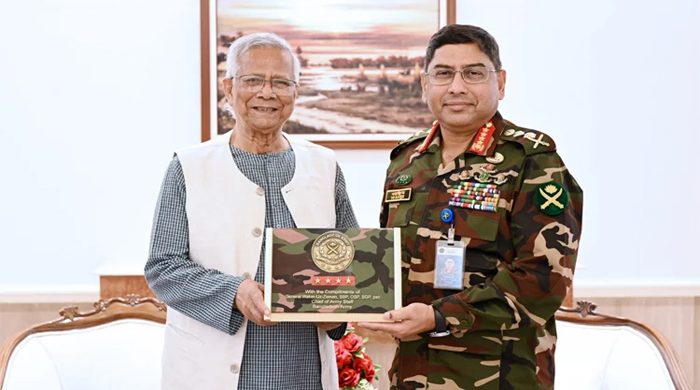 প্রধান উপদেষ্টার সঙ্গে সেনাপ্রধানের বিদায়ী সাক্ষাৎ