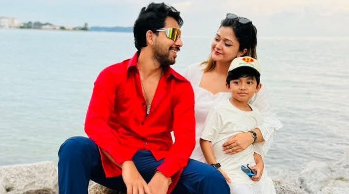 আত্মহত্যা করেছেন অভিনেতা জাহের আলভীর স্ত্রী ইকরা