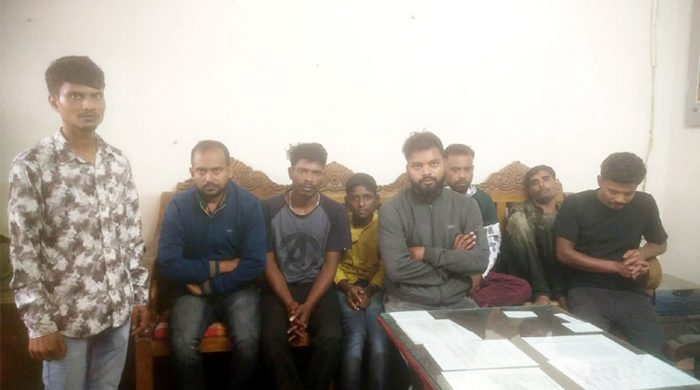 জৈন্তাপুর সীমান্তে ৪ শিশুসহ ১৮ বাংলাদেশি আটক