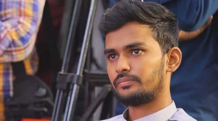 মধ্যরাতে আসিফ মাহমুদের ফেসবুক পোস্ট, ভাইরাল