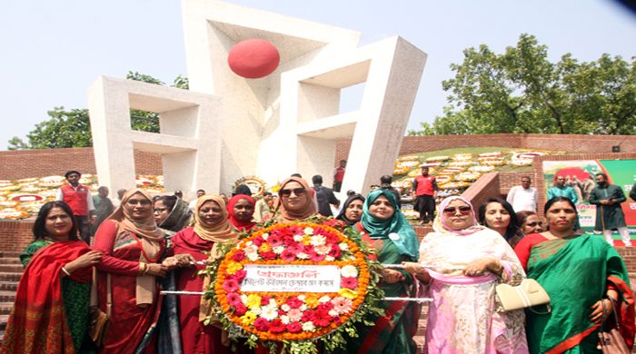 মহান স্বাধীনতা দিবসে সিলেট উইমেন চেম্বার অব কমার্স এন্ড ইন্ডাস্ট্রির পুষ্পস্তবক অর্পণ
