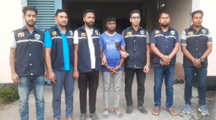 ধর্ষণে ব্যর্থ হয়ে শিশু নিশাতকে শ্বাসরোধে হত্যা করে অটোচালক ইছা