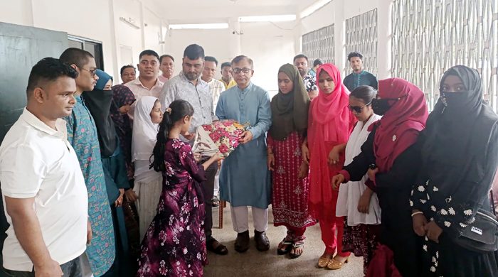 বাণিজ্যমন্ত্রী খন্দকার আব্দুল মুক্তাদির এমপি’র সাথে গ্রীন ডিসএ্যাবল্ড ফাউন্ডেশন নেতৃবৃন্দের সাক্ষাৎ