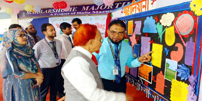 সৃজনশীলতার বিকাশে স্কলার্সহোম মেজরটিলা কলেজে দেয়ালিকা ‘বাঙালিয়ানা’ উন্মোচন