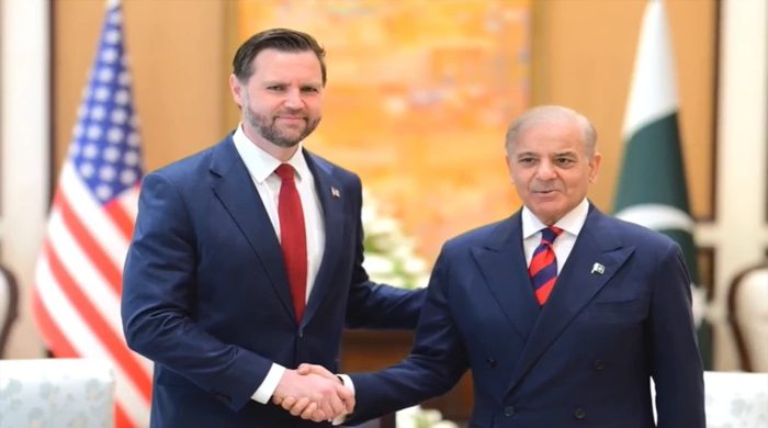 জেডি ভ্যান্সের সঙ্গে শাহবাজ শরিফের বৈঠক