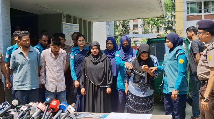 সিলেটে ‘হানিট্রাপ’ চক্রের ৪ সদস্য গ্রেফতার