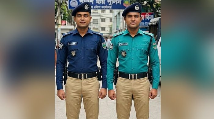 ফের বাংলাদেশ পুলিশের ইউনিফর্মে আসছে পরিবর্তন