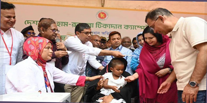 বগুড়ায় হাম টিকাদান কর্মসূচির উদ্বোধন করলেন প্রধানমন্ত্রী