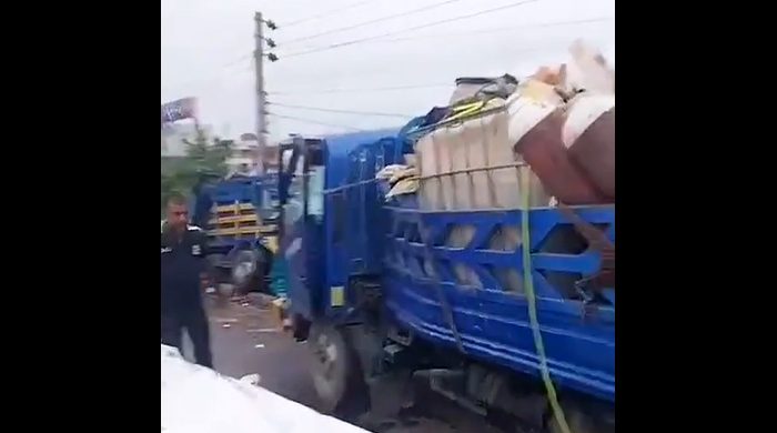 ভাঙ্গা এক্সপ্রেসওয়েতে দুই ট্রাকে সংঘর্ষ, নিহত ২