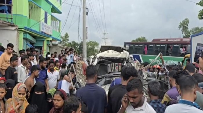কিশোরগঞ্জে বাস-পিকআপ মুখোমুখি সংঘর্ষ, নিহত ৩