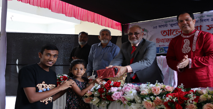 সিকৃবি'তে জুলাই গণ-অভ্যুত্থান দিবস উপলক্ষে বৃক্ষরোপণ, র‍্যালি ও আলোচনা সভা অনুষ্ঠিত