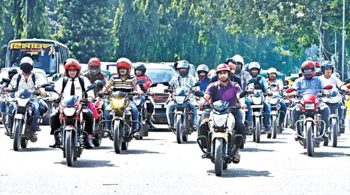 মোটরসাইকেলের সামনেও বসাতে হবে নম্বর প্লেট