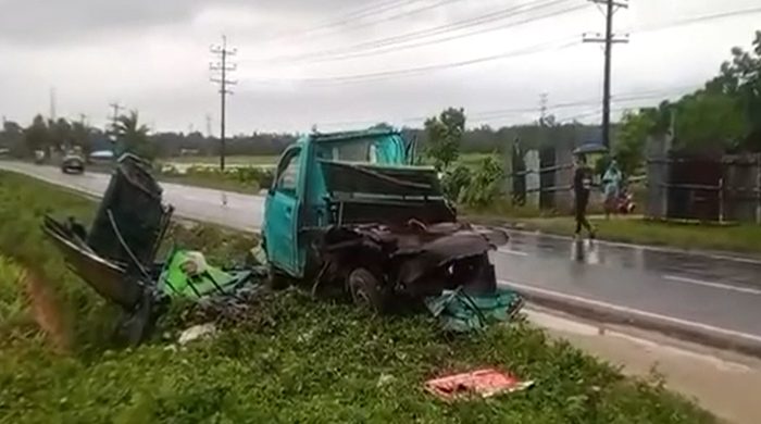 কক্সবাজারে বাস-জিপ সংঘর্ষে নিহত ৪