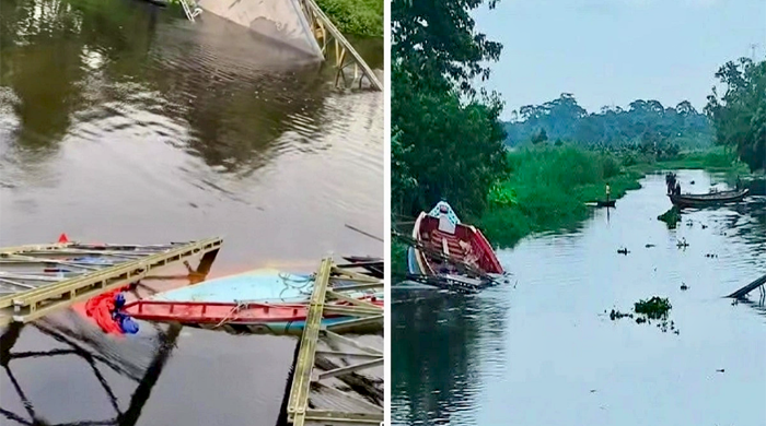 দাউদকান্দিতে বেইলি সেতু ভেঙে ট্রাক নদীতে