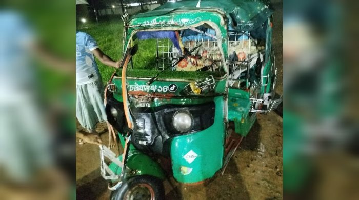 বোয়ালখালীতে ট্রাকের সাথে অটোরিকশার সংঘর্ষে আহত ৫ যাত্রী
