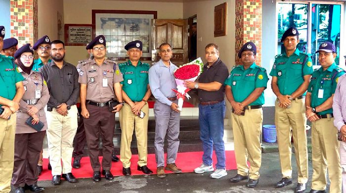 সিলেট এসএমপির নতুন কমিশনার মুর্শেদ শামীমের দায়িত্ব গ্রহণ
