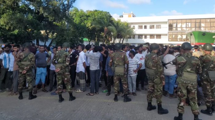 সীতাকুণ্ডে শিপইয়ার্ডে ৯ মৃত্যু; ইয়ার্ডে ভাঙচুর, সেনাবাহিনী মোতায়েন