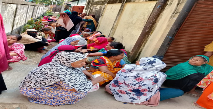 সিলেটে টিসিবির ফ্যামিলি কার্ডে পণ্যে বিক্রিতে অনিয়মের অভিযোগ