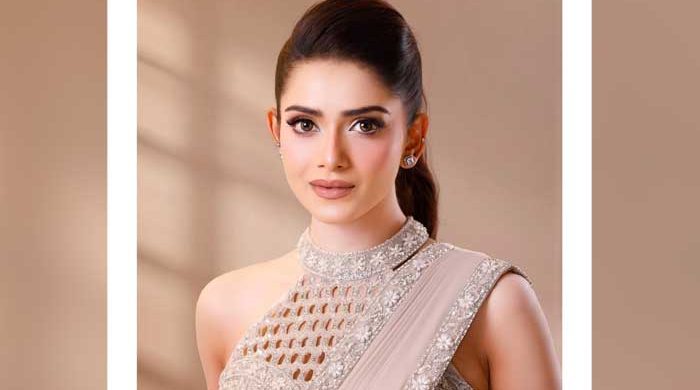 আত্মসমর্পণ করে জামিন পেলেন তানজিন তিশা