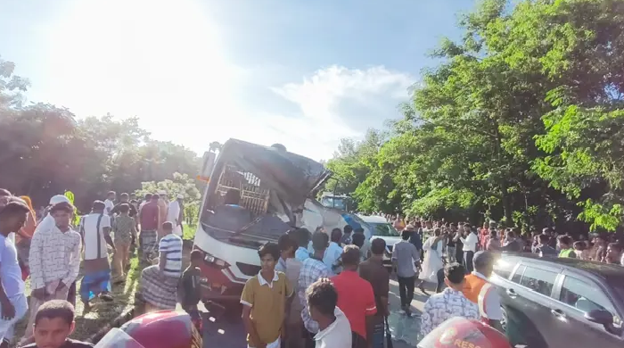 ঢাকা-ভাঙ্গা এক্সপ্রেসওয়ে দুই বাসের সংঘর্ষে নিহত ৩, আহত ২৫