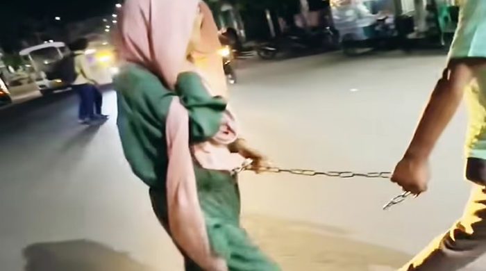 কিশোরীকে নির্যাতনের ঘটনায় আটক ৩